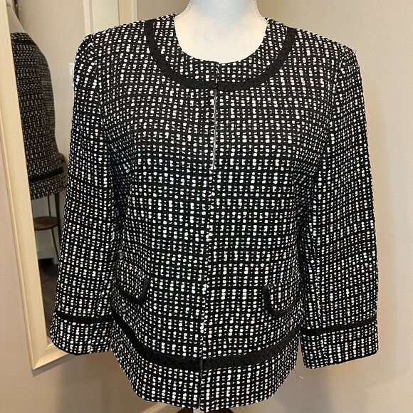 NWT Tahari Black and white patterned tweed blazer, Size 14 - Picture 1 of 13
